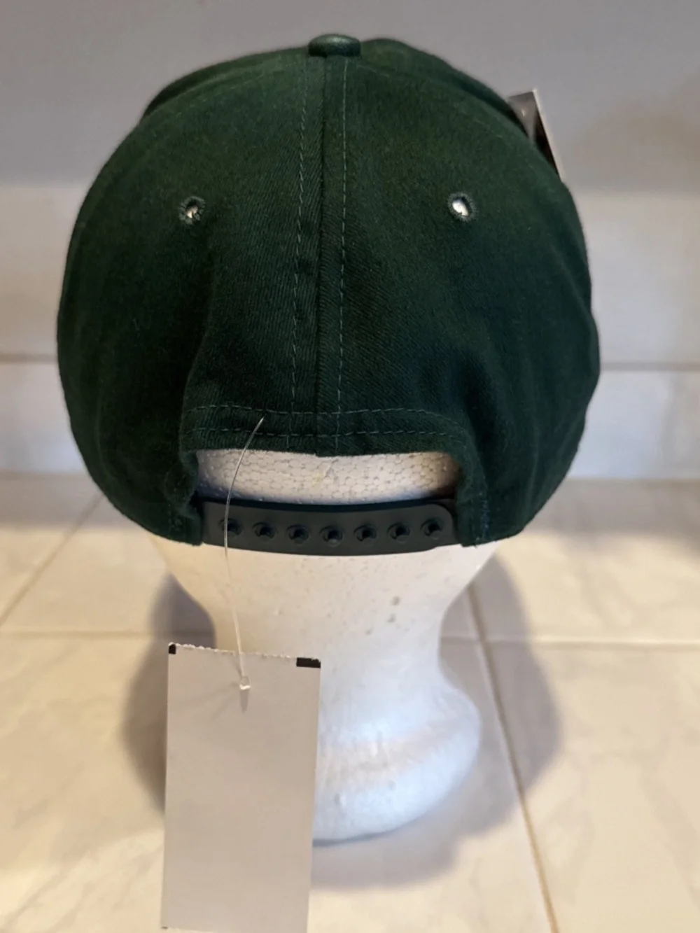 *RARE/VINTAGE/NWT* Oregon Ducks Basketball Snapback / Hat by Classic Sportswear
